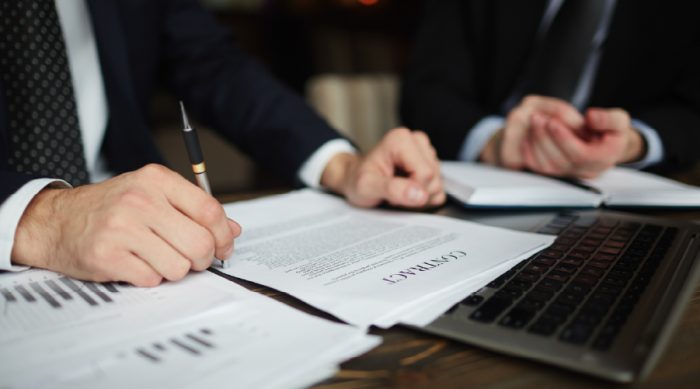 Guia Prático: Como Atualizar Políticas Internas Após as Mudanças da Legislação Trabalhista de 2025